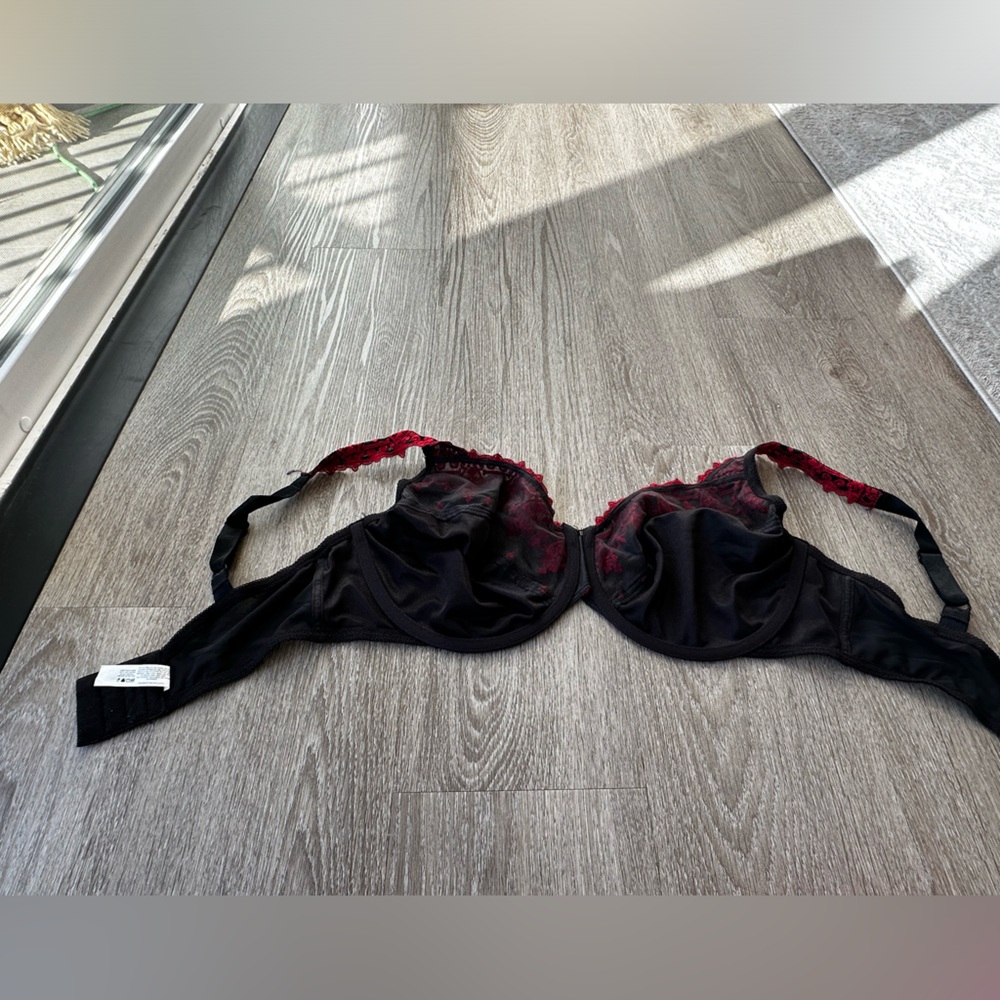 Bali Black and Red Lace Bra